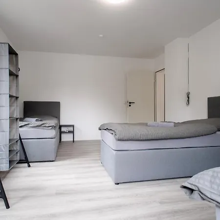 Lägenhet Workers Accommodation In Kevelaer - 2 Bedrooms - 6 Single Beds *