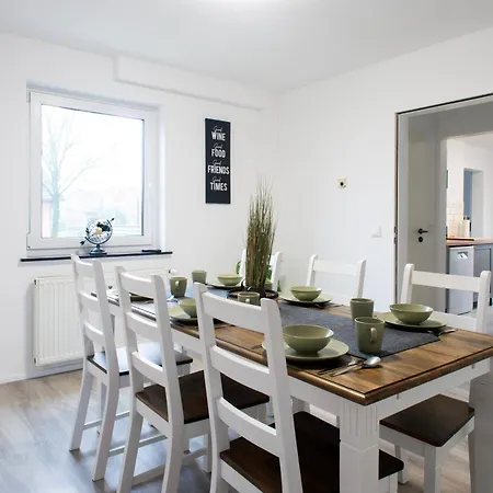 Lägenhet Workers Accommodation In Kevelaer - 2 Bedrooms - 6 Single Beds