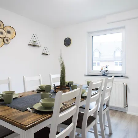 Workers Accommodation In Kevelaer - 2 Bedrooms - 6 Single Beds Lägenhet Kevelaer